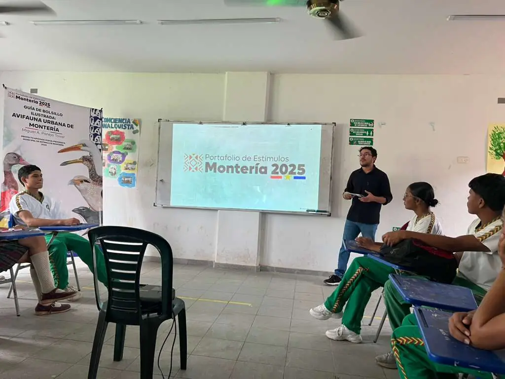 Socialización de la guía de aves en el Colegio Nacional José María Córdoba